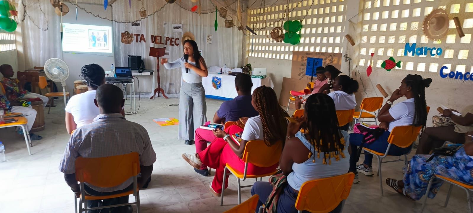 Taller de construcción del PEC