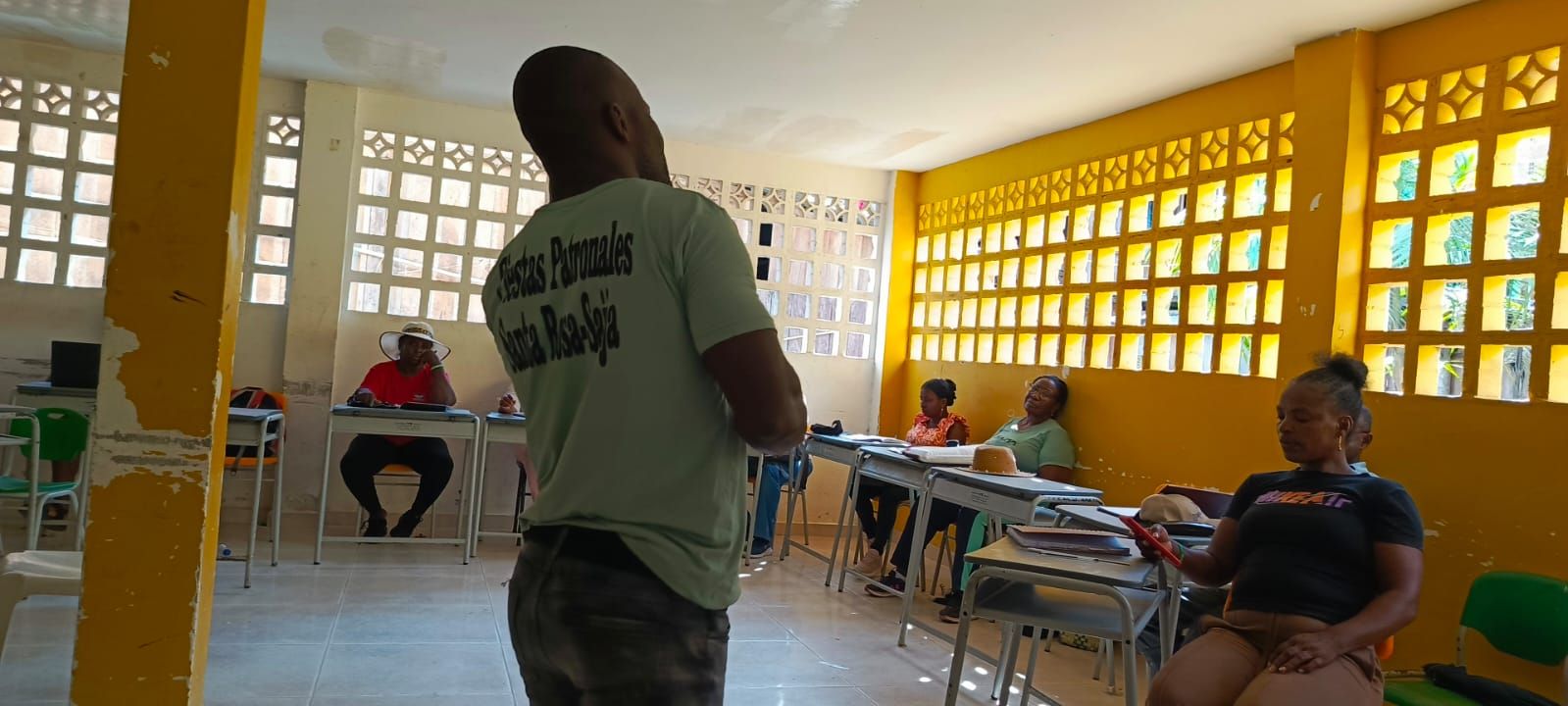 Diálogo con la comunidad educativa