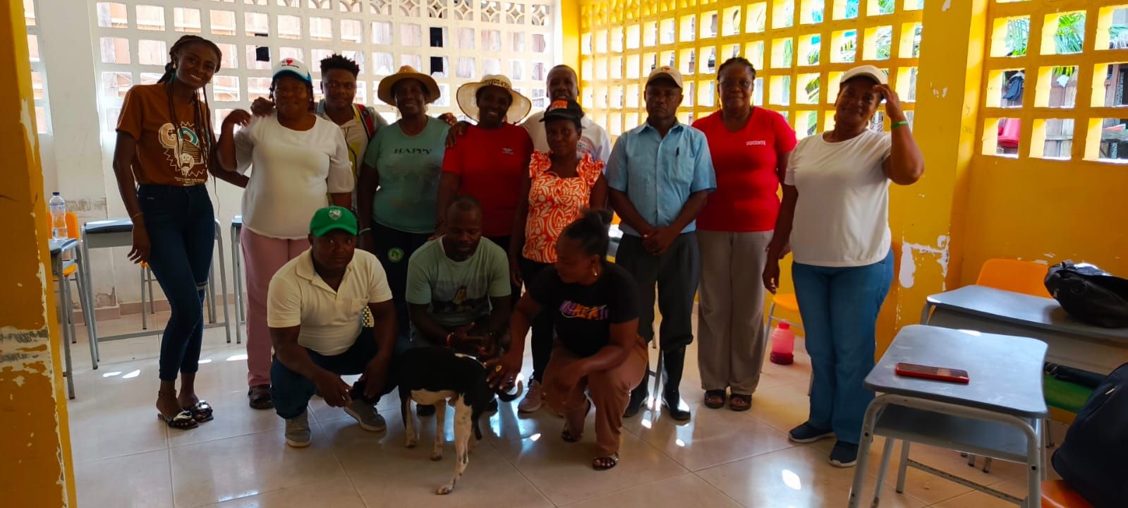 Docentes, familias y comunidad de Puerto Saija